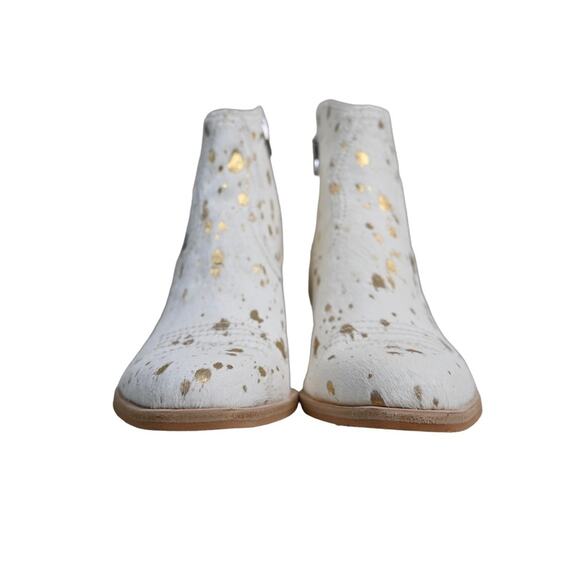 Dolce Vita Womens 8.5 Silma Bootie in Cow Hair Gold Multi NEW - Picture 4 of 12